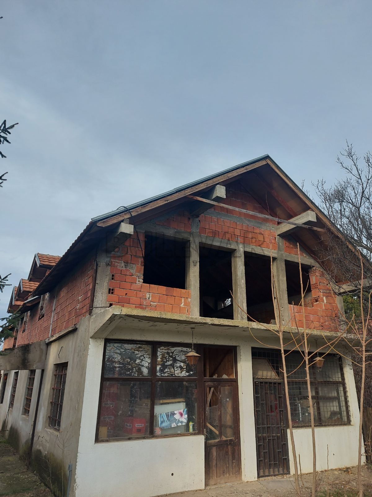 četvorosobna kuća, 212 m2, Draževac, Autoput ID: p-05444 3