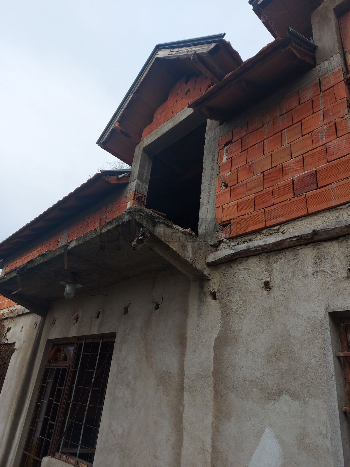 četvorosobna kuća, 212 m2, Draževac, Autoput ID: p-05444 4