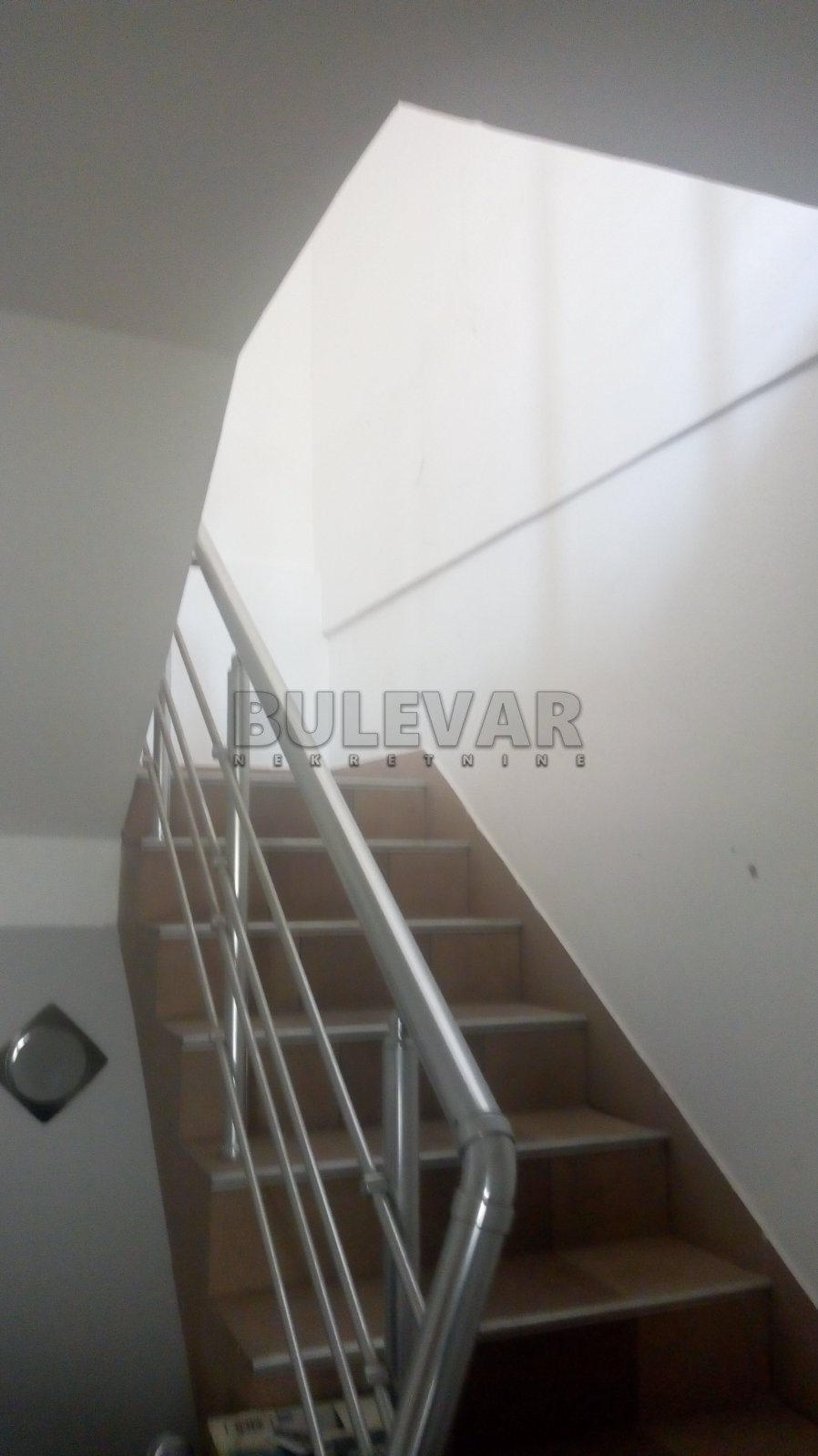 četvorosobna kuća, 219 m2, Kičevo, Drainčeva ID: p-05154 11