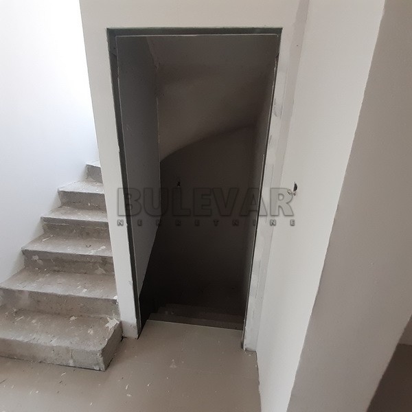 četvorosobna kuća, 220 m2, Donji Komren, Ratarska ID: p-09022 10