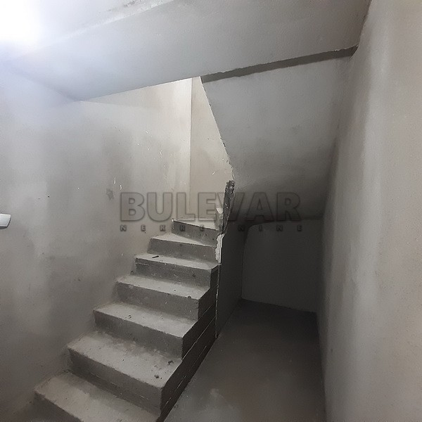 četvorosobna kuća, 220 m2, Donji Komren, Ratarska ID: p-09022 15