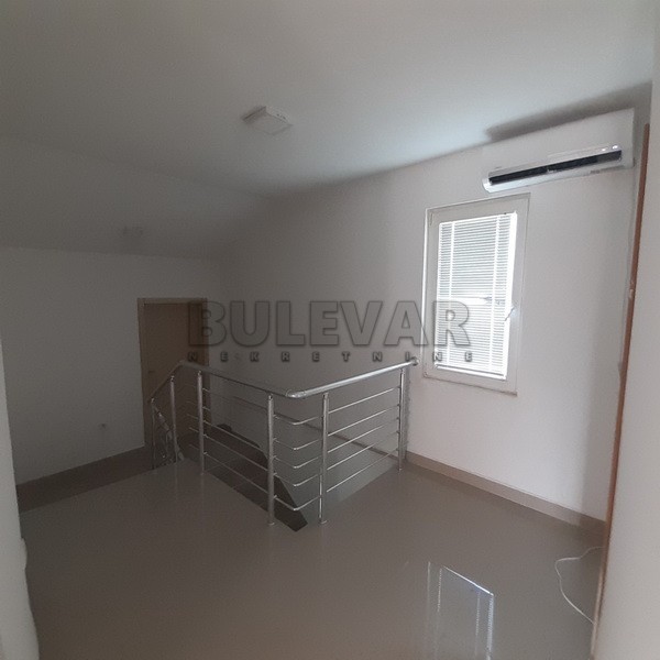 četvorosobna kuća, 220 m2, Palilula, Novo selo ID: p-09442 23