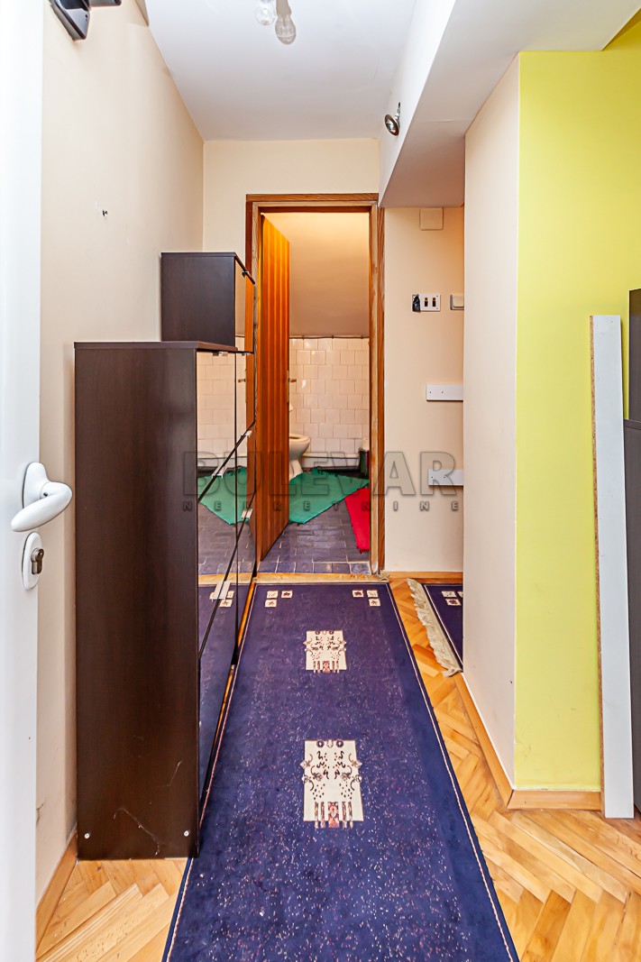 četvorosobna kuća, 237 m2, Palilula, Lole Stojanovića ID: p-09616 17