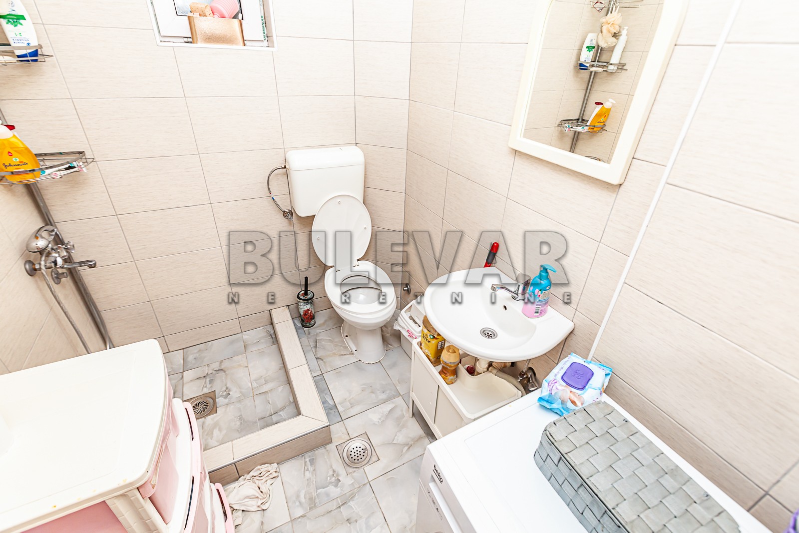četvorosobna kuća, 240 m2, Duvanište, Branka Miljkovića ID: p-04753 16