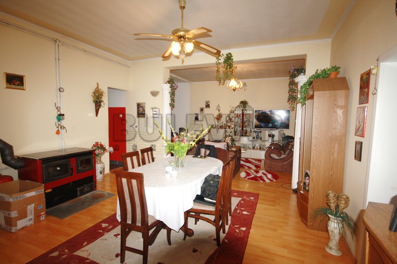 četvorosobna kuća, 243 m2, Crveni krst, Moravska ID: p-01788 3