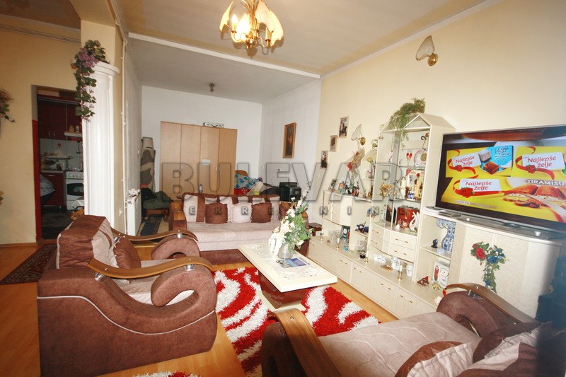 četvorosobna kuća, 243 m2, Crveni krst, Moravska ID: p-01788 5