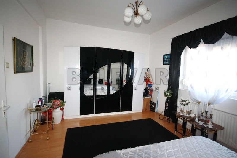 četvorosobna kuća, 243 m2, Crveni krst, Moravska ID: p-01788 7