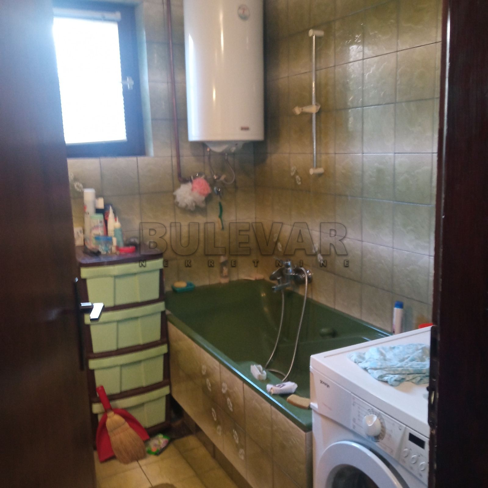 četvorosobna kuća, 247 m2, Centar, Kamenička ID: i-010752 1