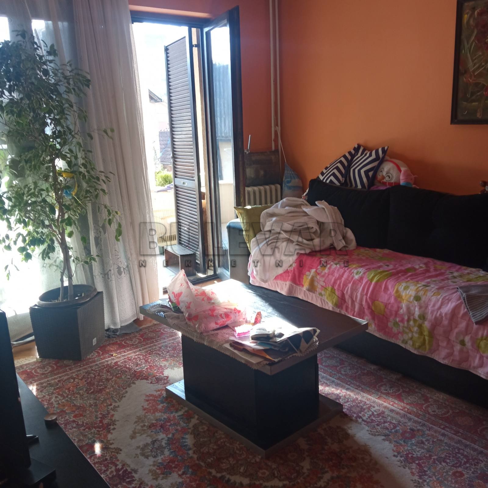 četvorosobna kuća, 247 m2, Centar, Kamenička ID: i-010752 8