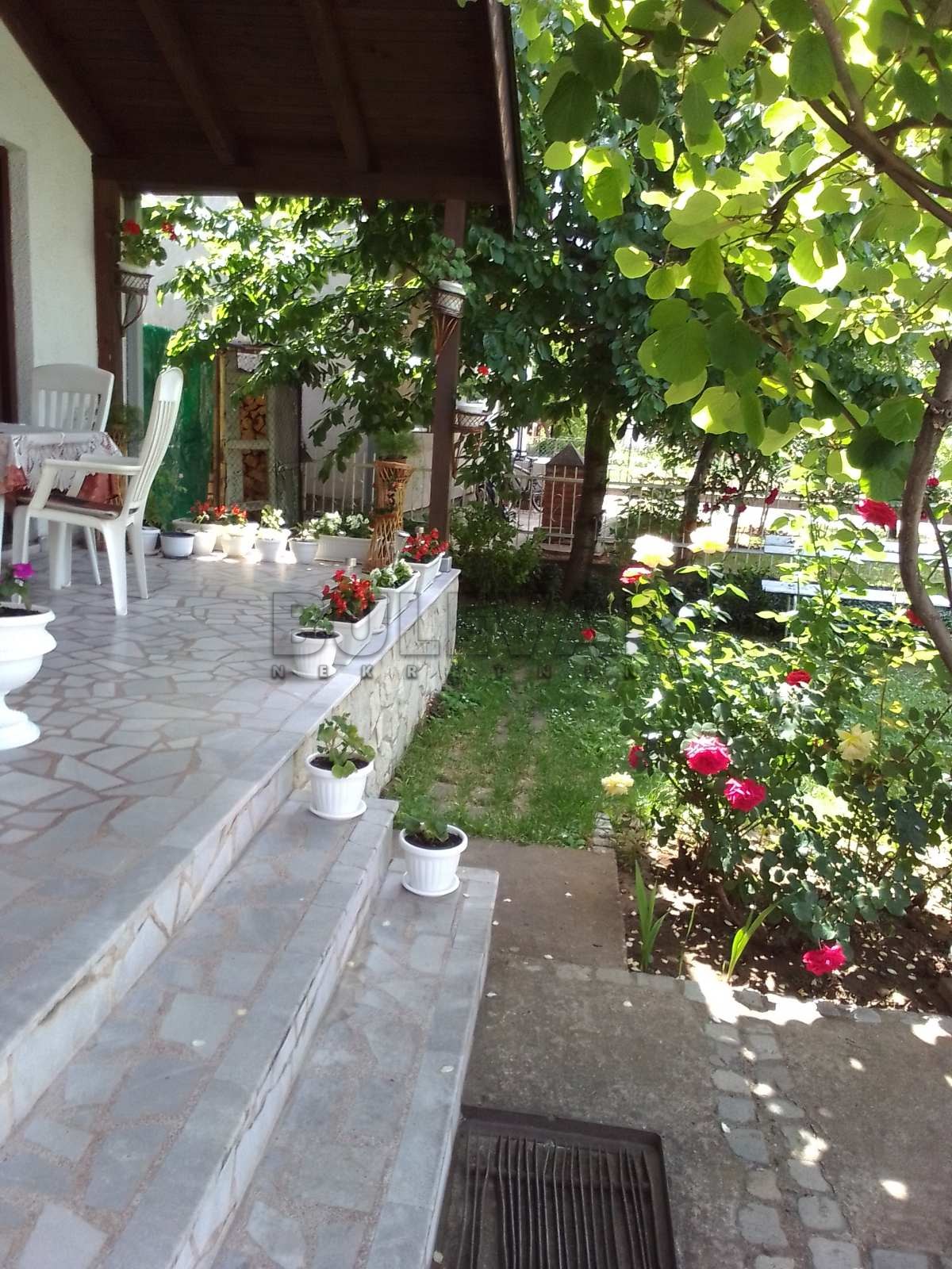 četvorosobna kuća, 248 m2, Niška Banja, Bulevar svetog cara ID: p-06630 17