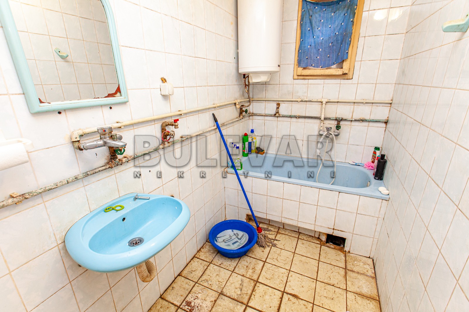 četvorosobna kuća, 250 m2, Crveni krst, Moravska ID: p-03569 12