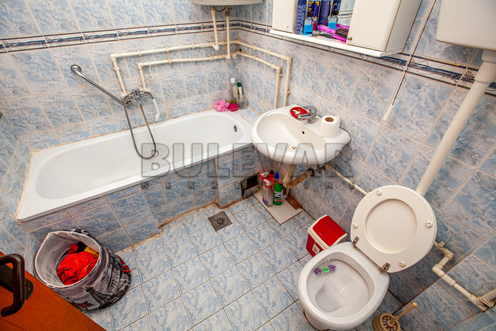 četvorosobna kuća, 250 m2, Crveni krst, Moravska ID: p-03569 18