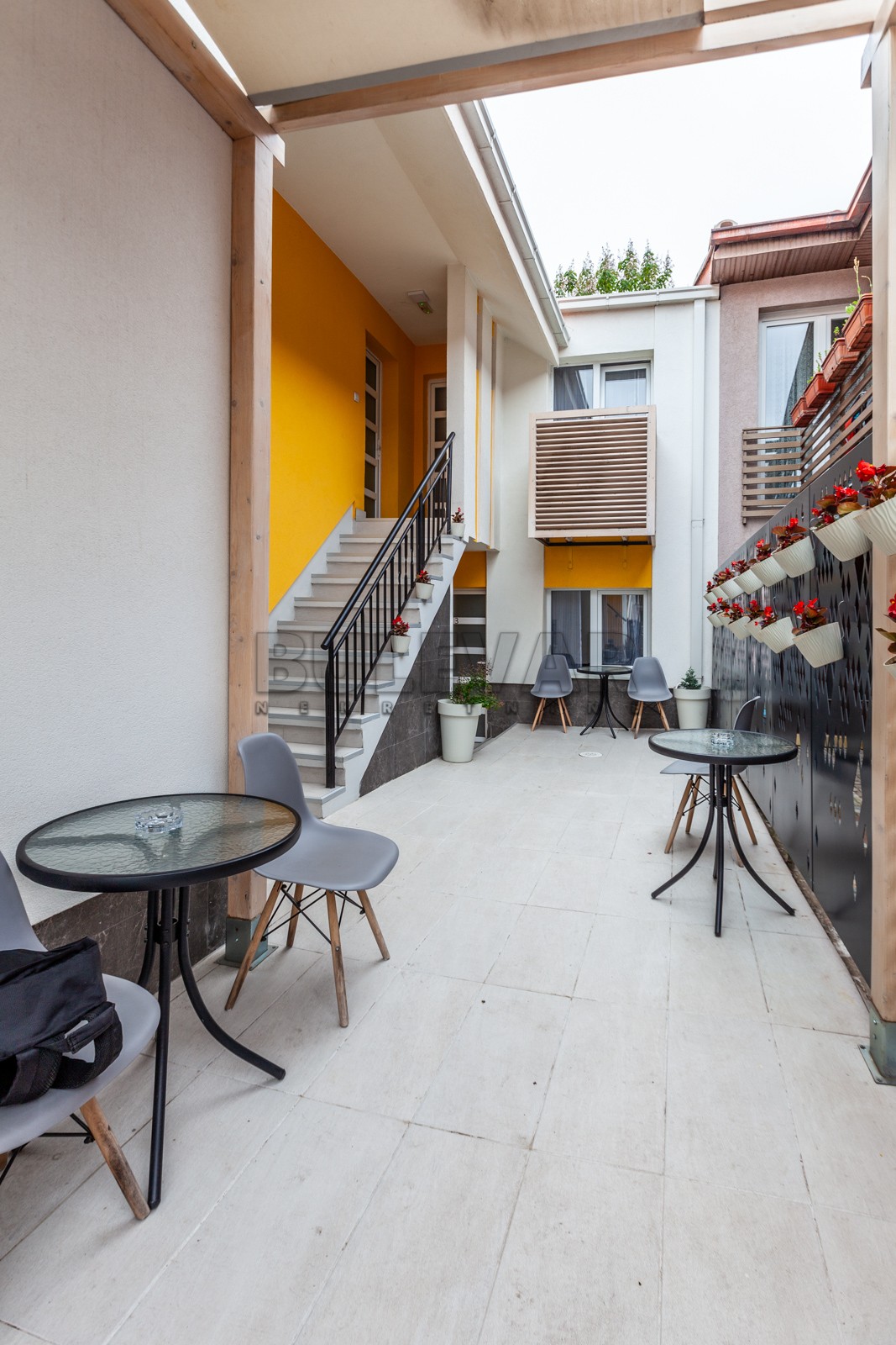 četvorosobna kuća, 250 m2, Kičevo, Stevana Nemanje ID: p-08566 1