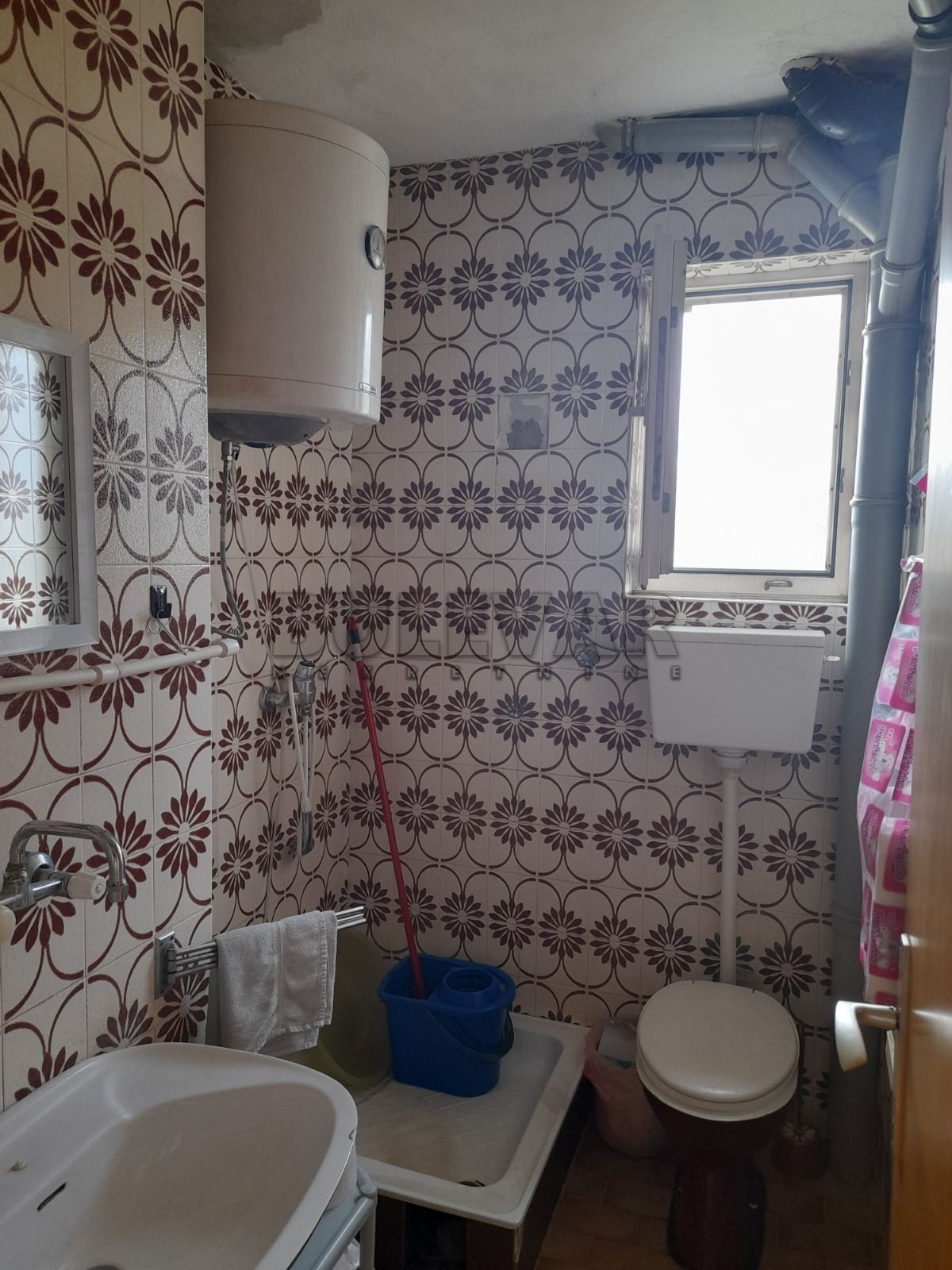 četvorosobna kuća, 250 m2, Knić, Knić ID: p-05491 21