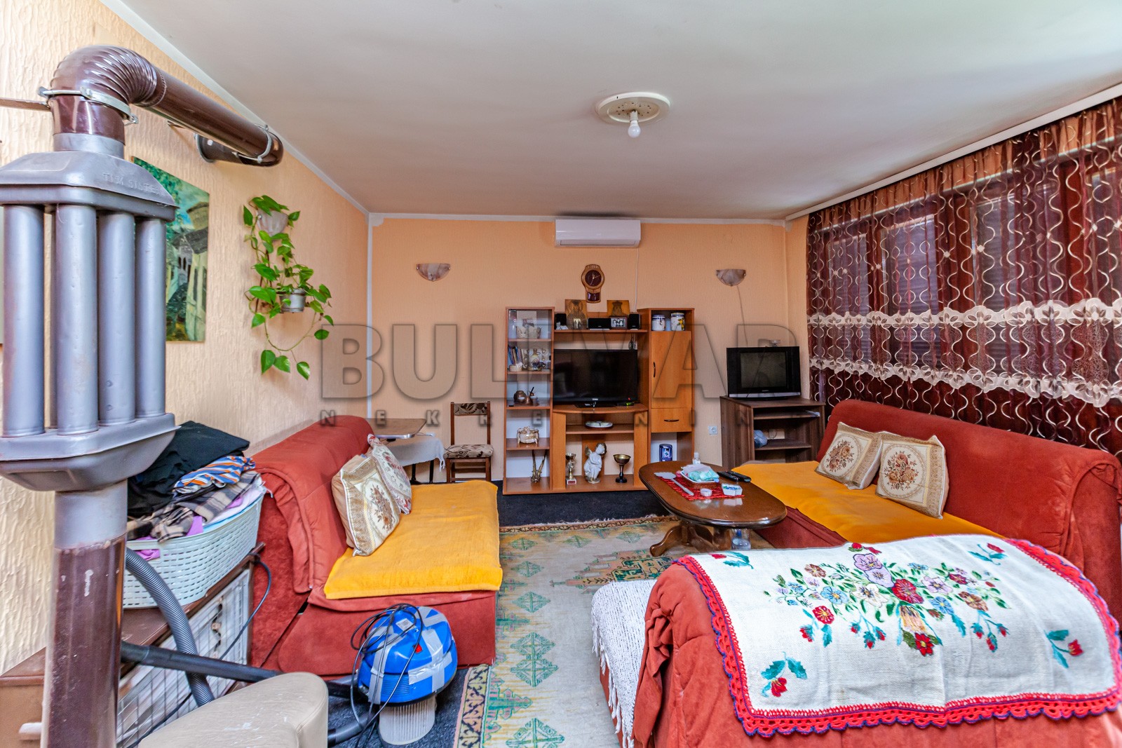 četvorosobna kuća, 250 m2, Sićevo, Sićevo ID: p-08432 6