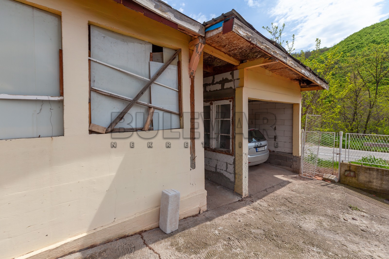 četvorosobna kuća, 250 m2, Sićevo, Sićevo ID: p-08432 4