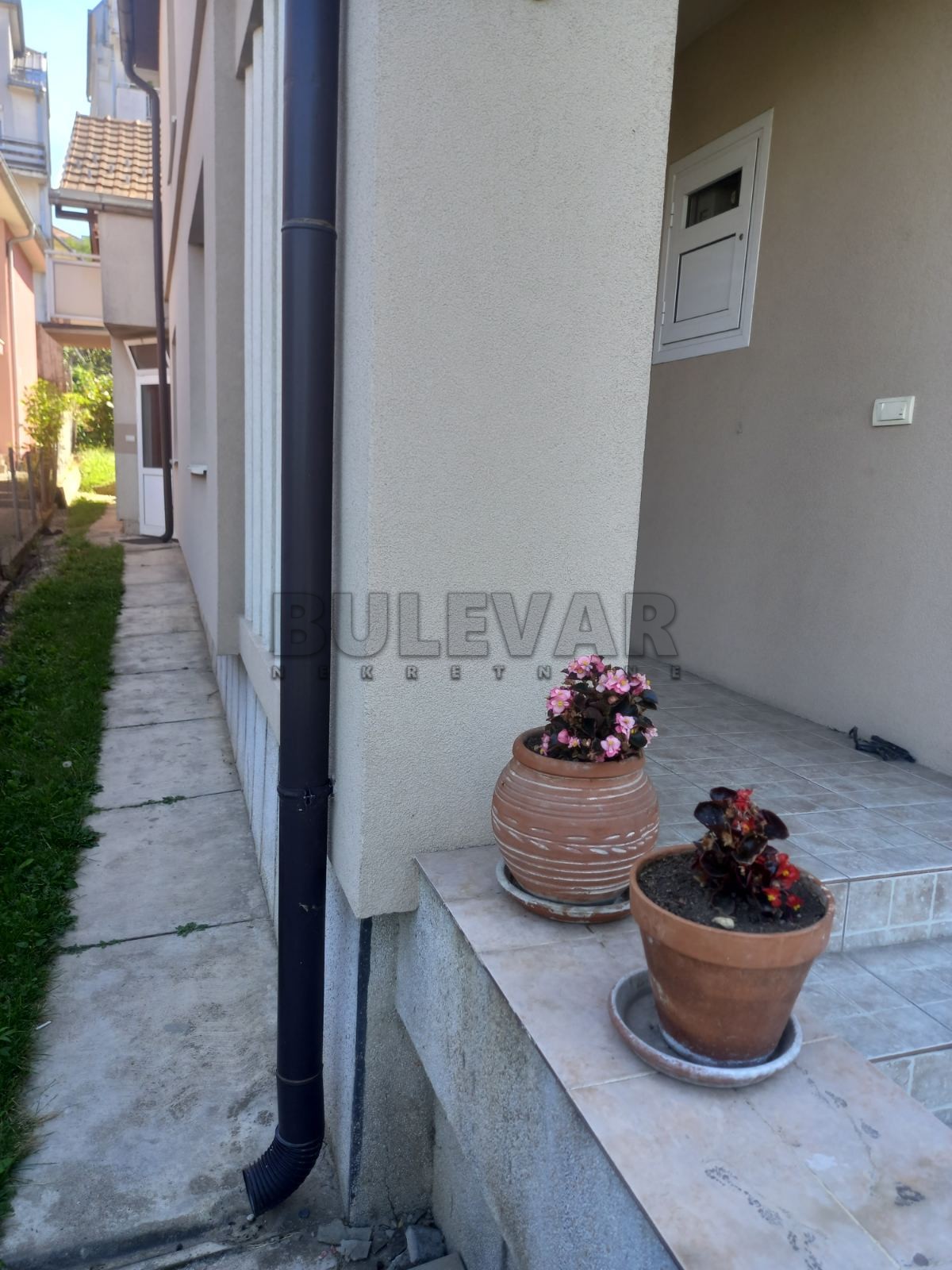 četvorosobna kuća, 257 m2, Vašarište, Prištinska ID: p-04155 25