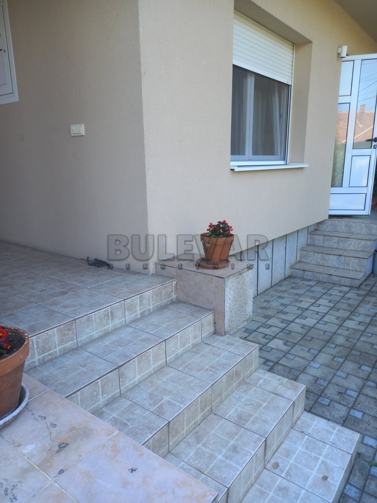 četvorosobna kuća, 257 m2, Vašarište, Prištinska ID: p-04155 31