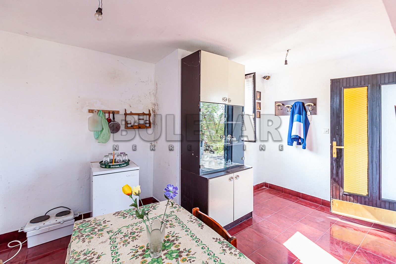 četvorosobna kuća, 270 m2, Palilula, Donjovlaška prilaz 3 ID: p-09847 6