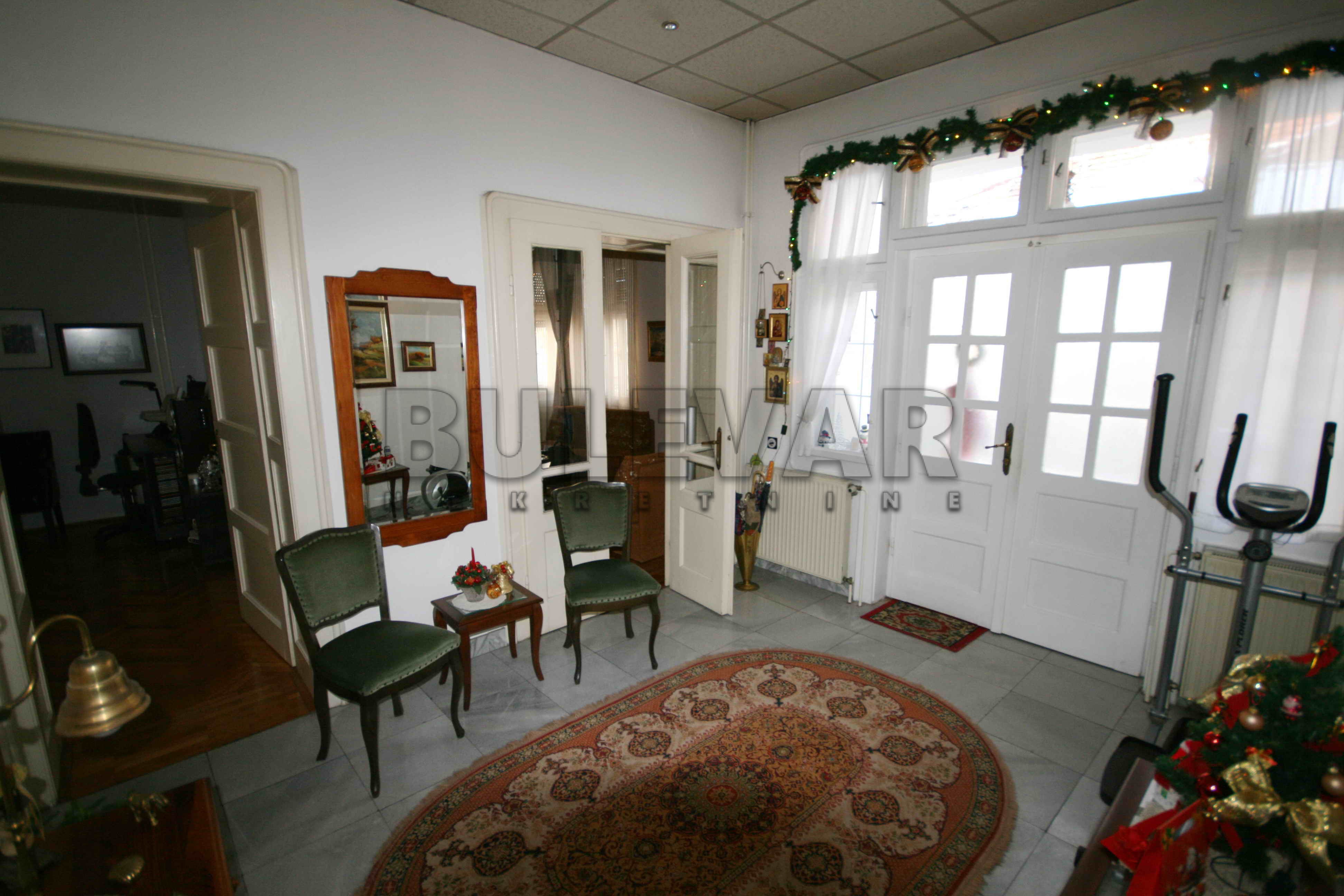 četvorosobna kuća, 275 m2, Centar, Jeronimova ID: p-07609 6