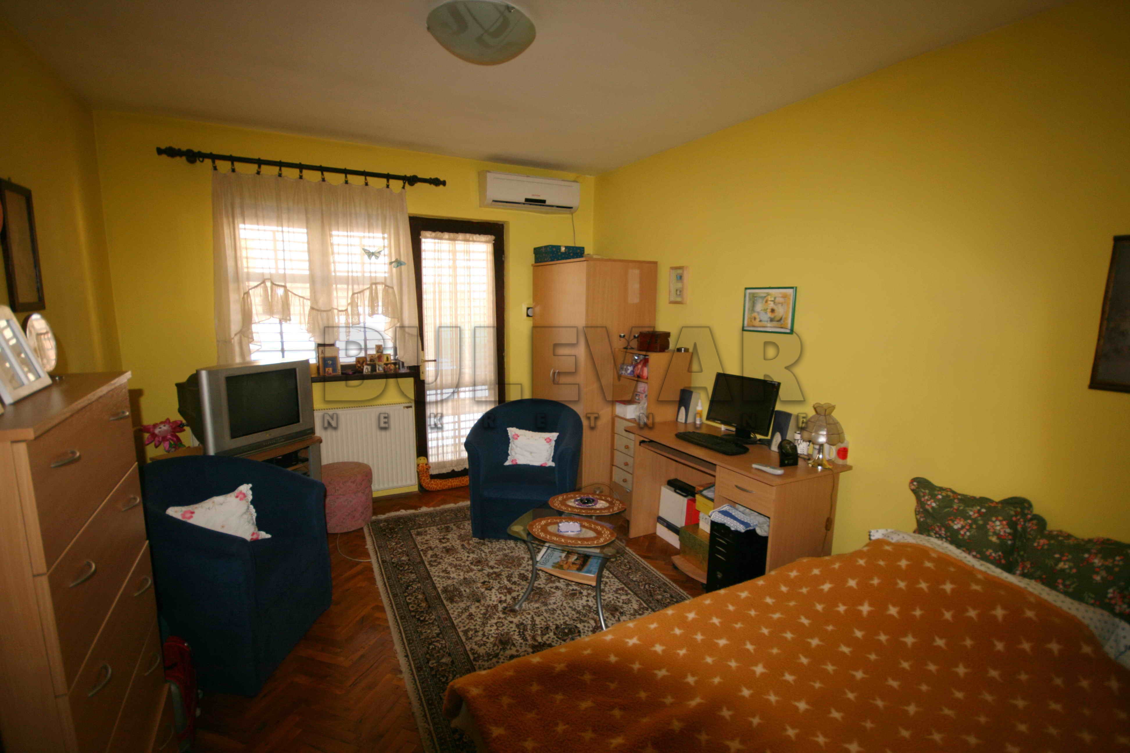 četvorosobna kuća, 275 m2, Centar, Jeronimova ID: p-07609 7