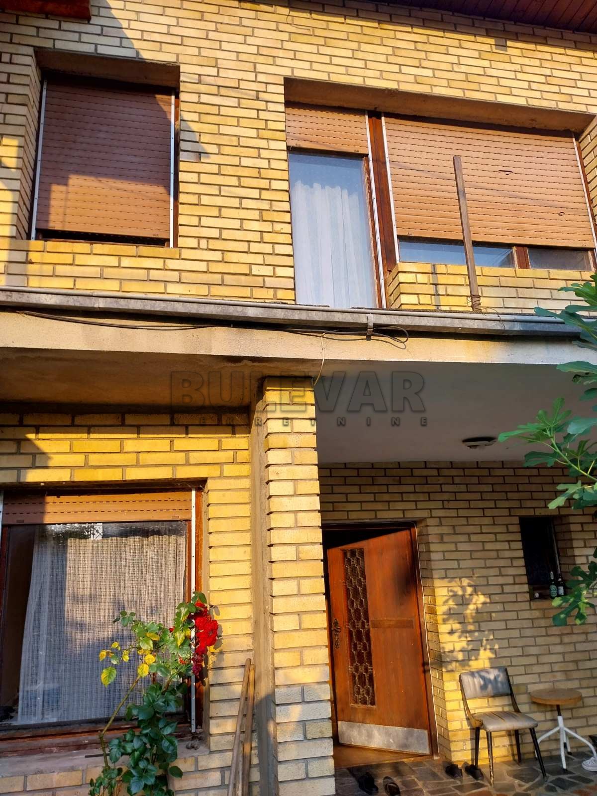 četvorosobna kuća, 283 m2, Njegoševa ID: p-010999 2