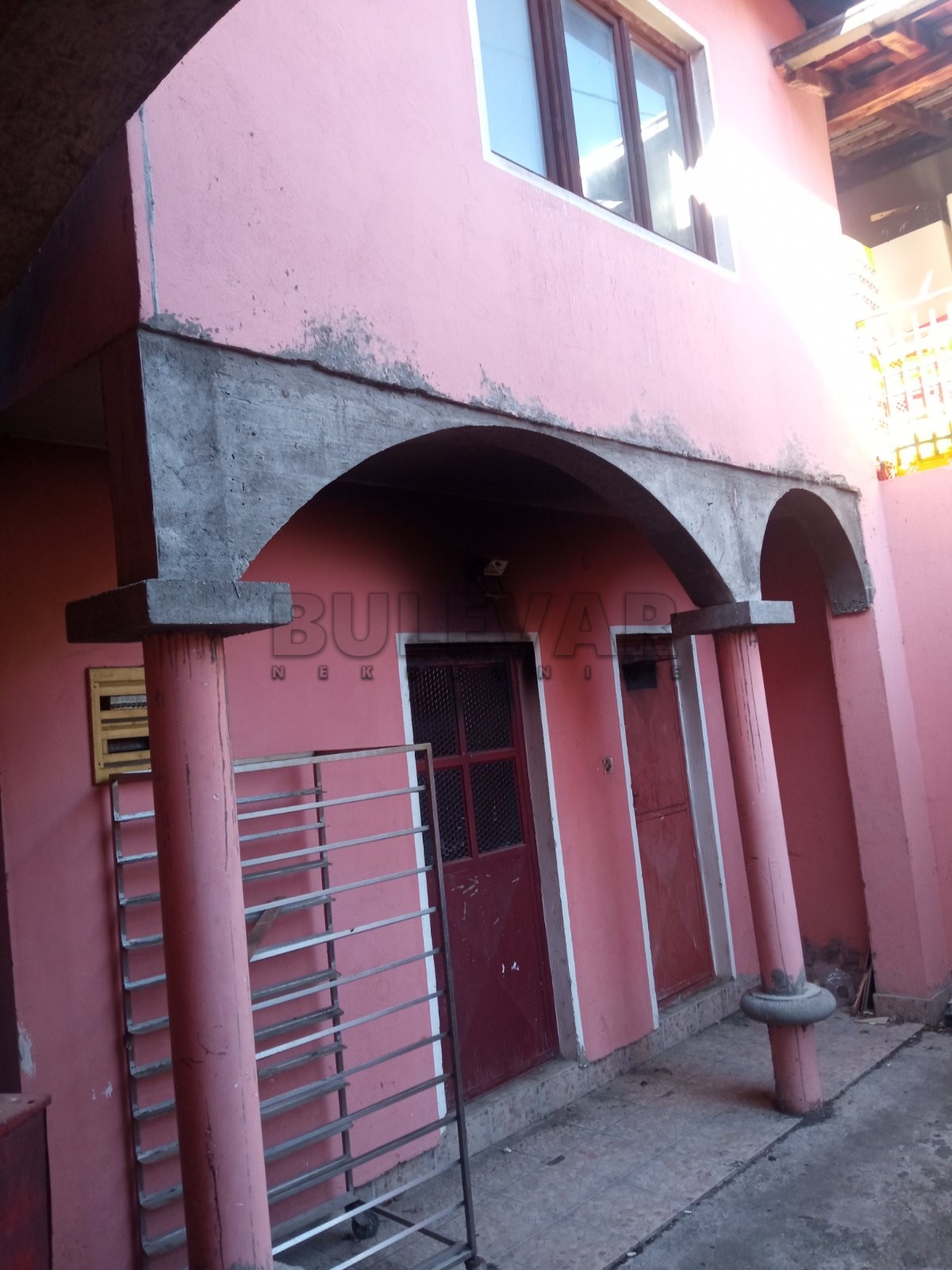 četvorosobna kuća, 294 m2, Ilindenska ID: i-09844 4