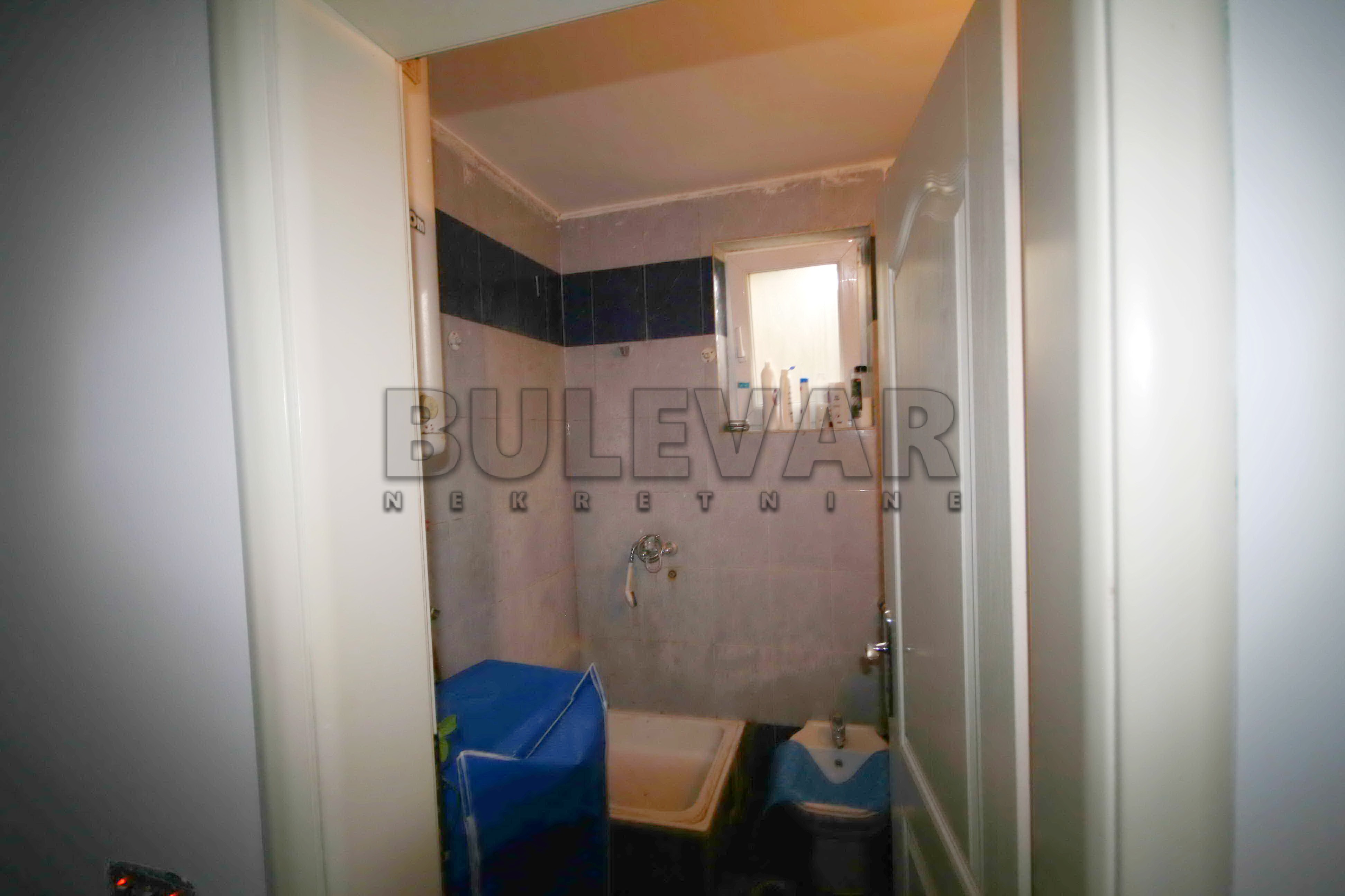 četvorosobna kuća, 300 m2, Centar, Generala Milojka Lešjanina ID: p-01808 8