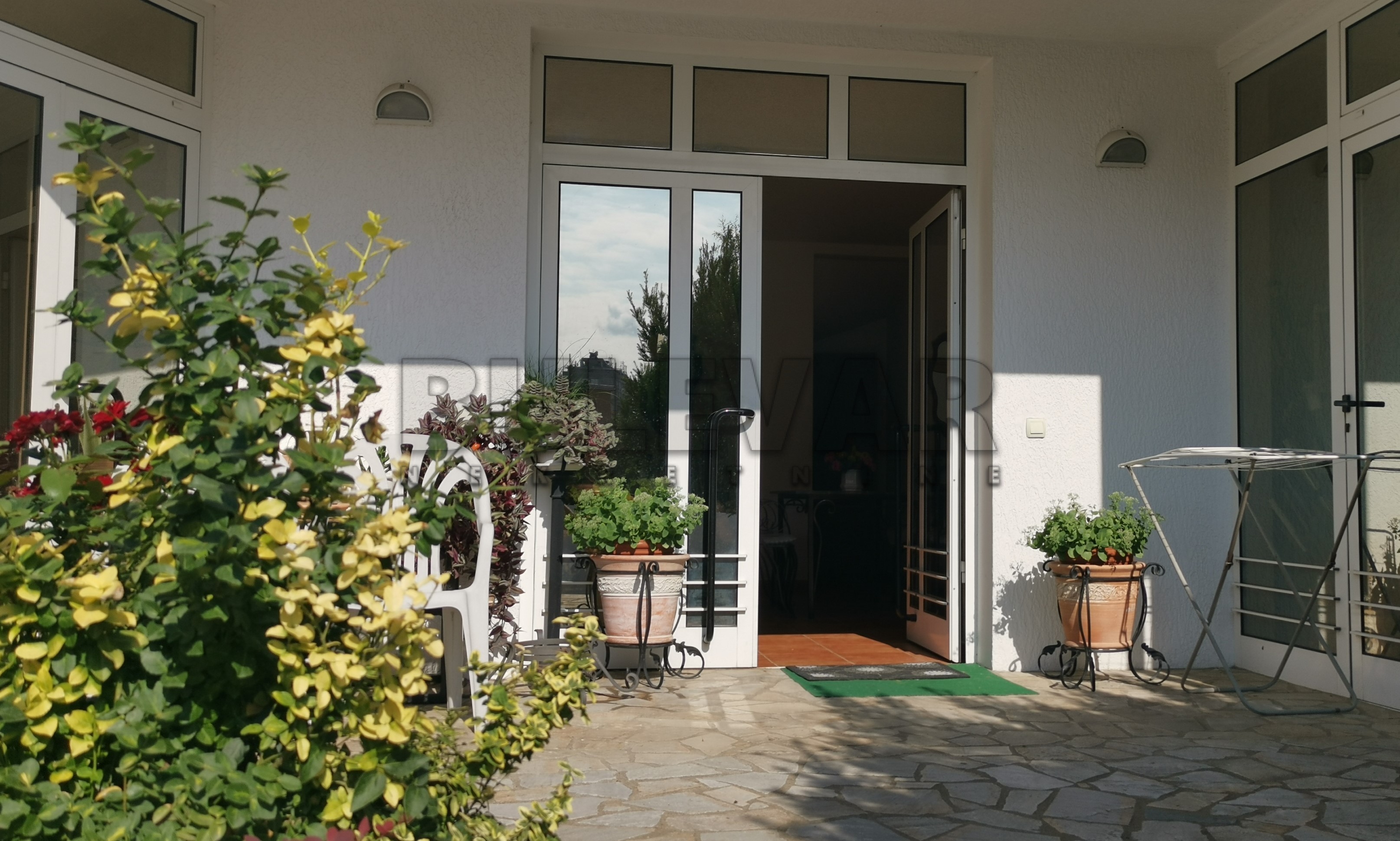 četvorosobna kuća, 314 m2, Centar, Moravska ID: p-07041 2