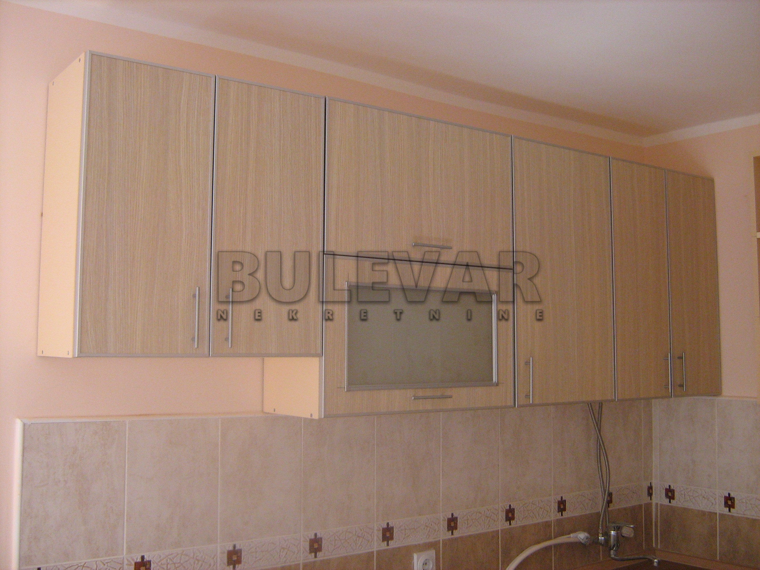 četvorosobna kuća, 239 m2, Donja Vrežina, Knjaževačka ID: p-01536 9