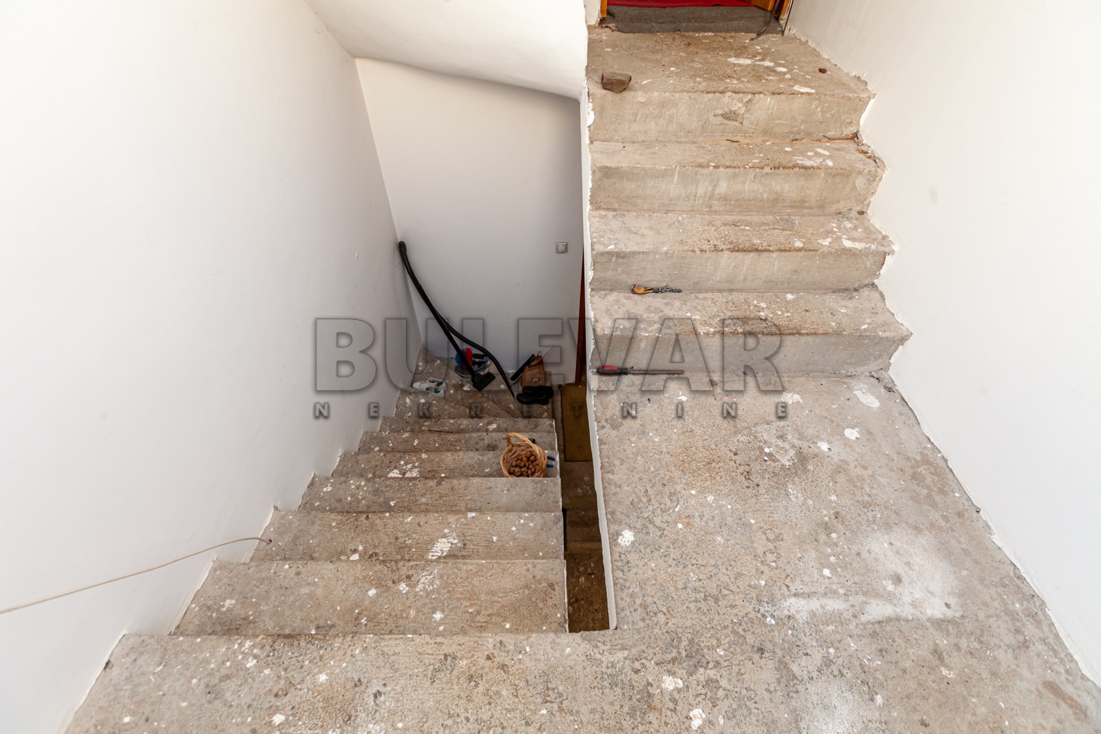 četvorosobna kuća, 300 m2, Palilula, Apelovac ID: p-06962 11