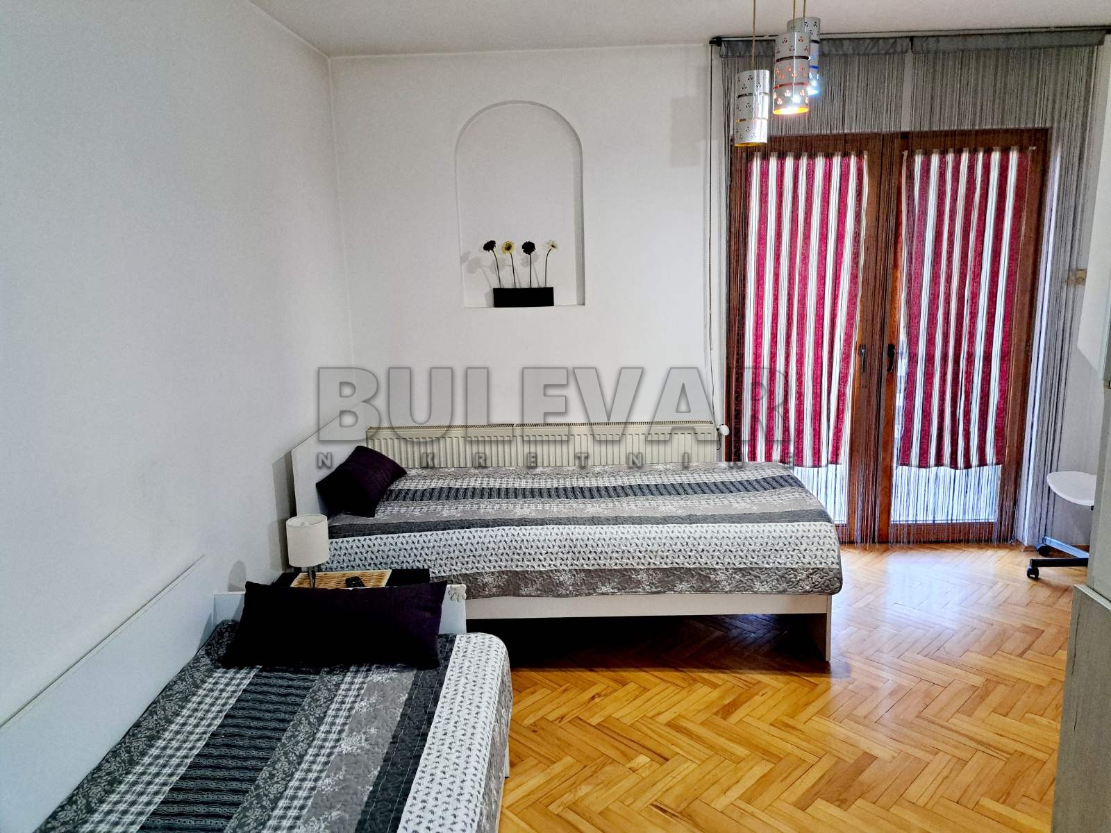 četvorosobna kuća, 300 m2, Palilula, Topličkog partizanskog odreda ID: i-010408 17