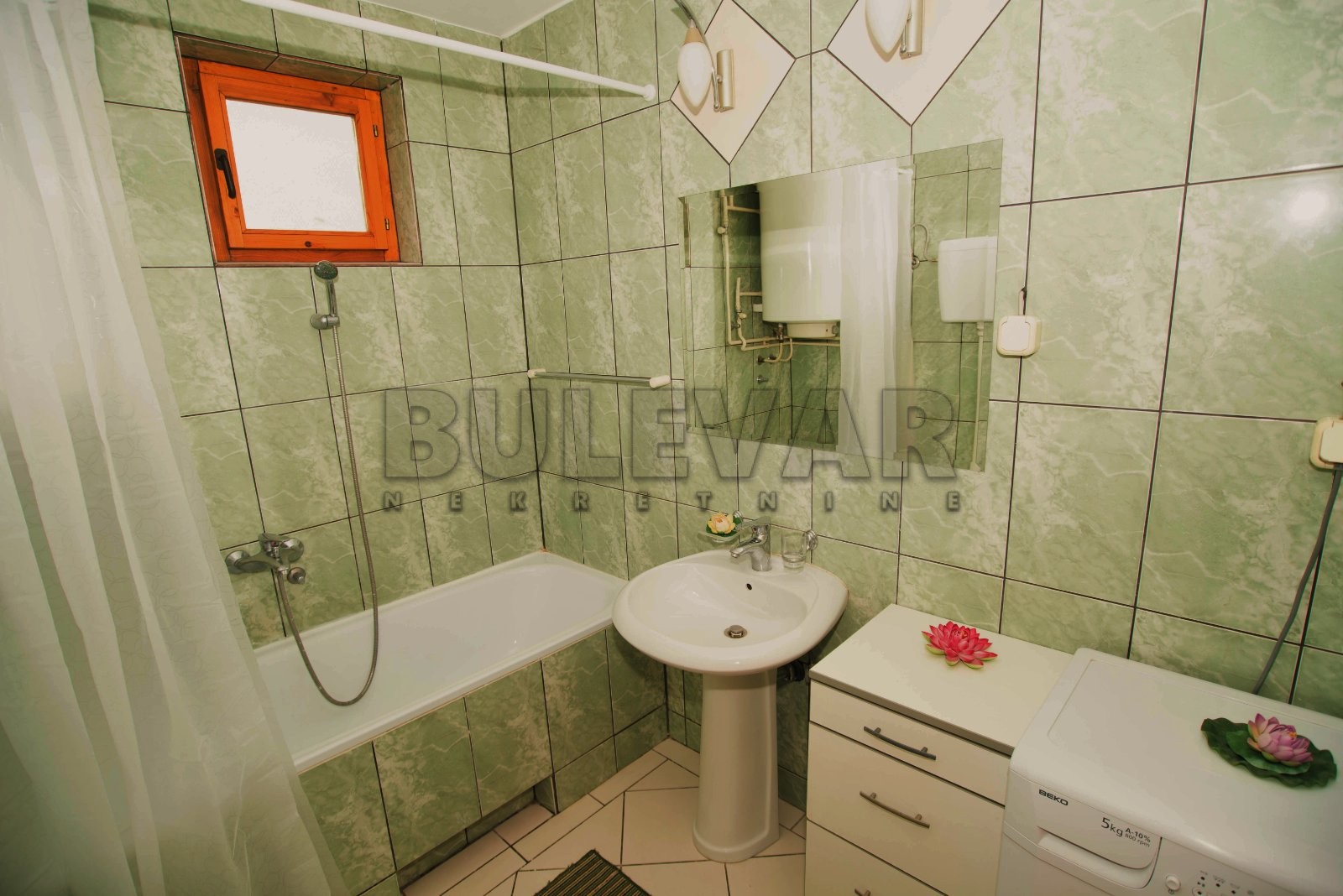 četvorosobna kuća, 300 m2, Palilula, Topličkog partizanskog odreda ID: i-010408 20