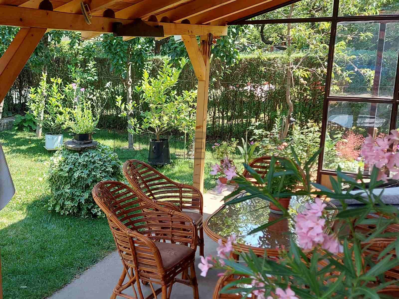 četvorosobna kuća, 300 m2, Palilula, Topličkog partizanskog odreda ID: i-010408 36