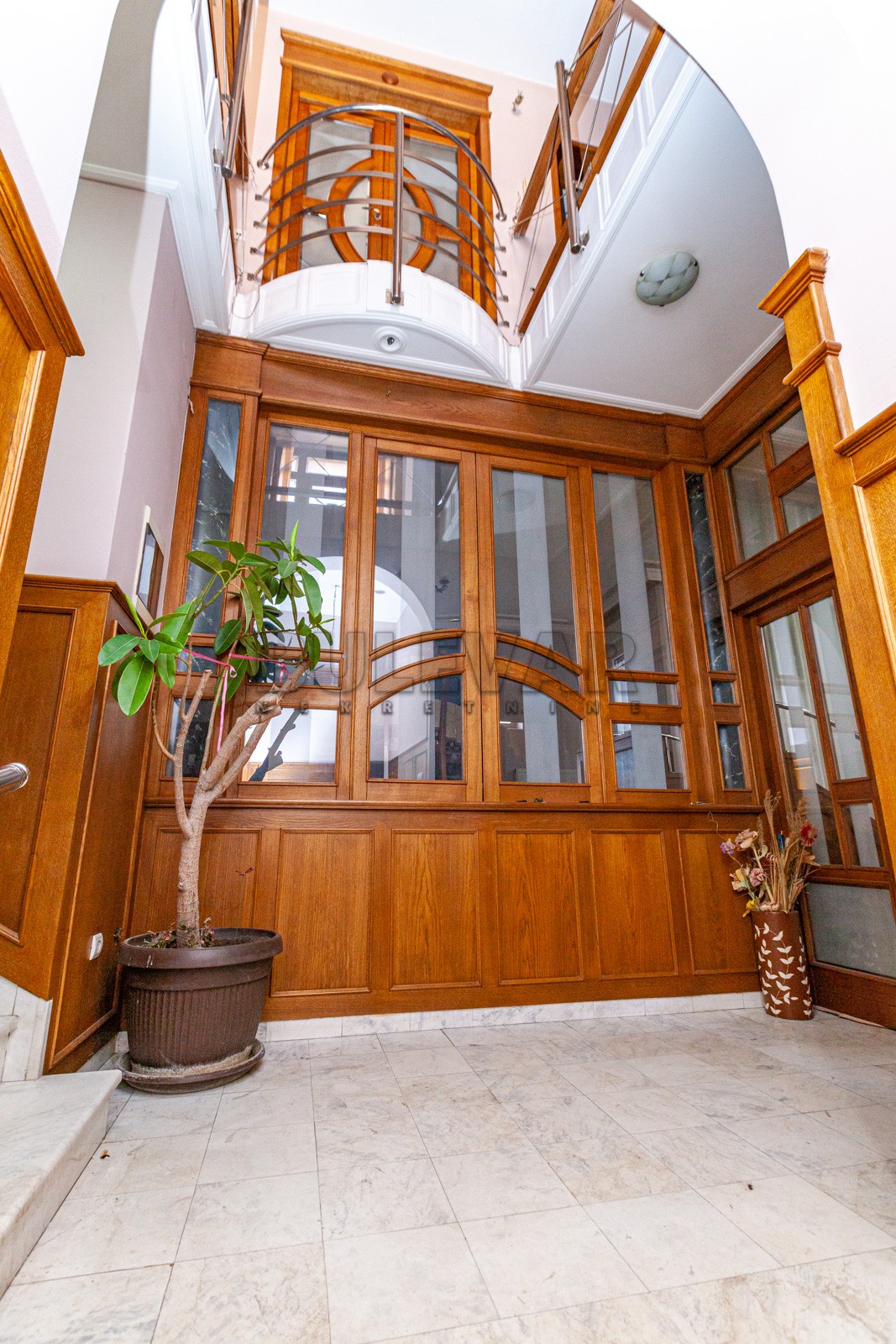 četvorosobna kuća, 300 m2, Šojka, Jug Bogdanova ID: i-05256 11