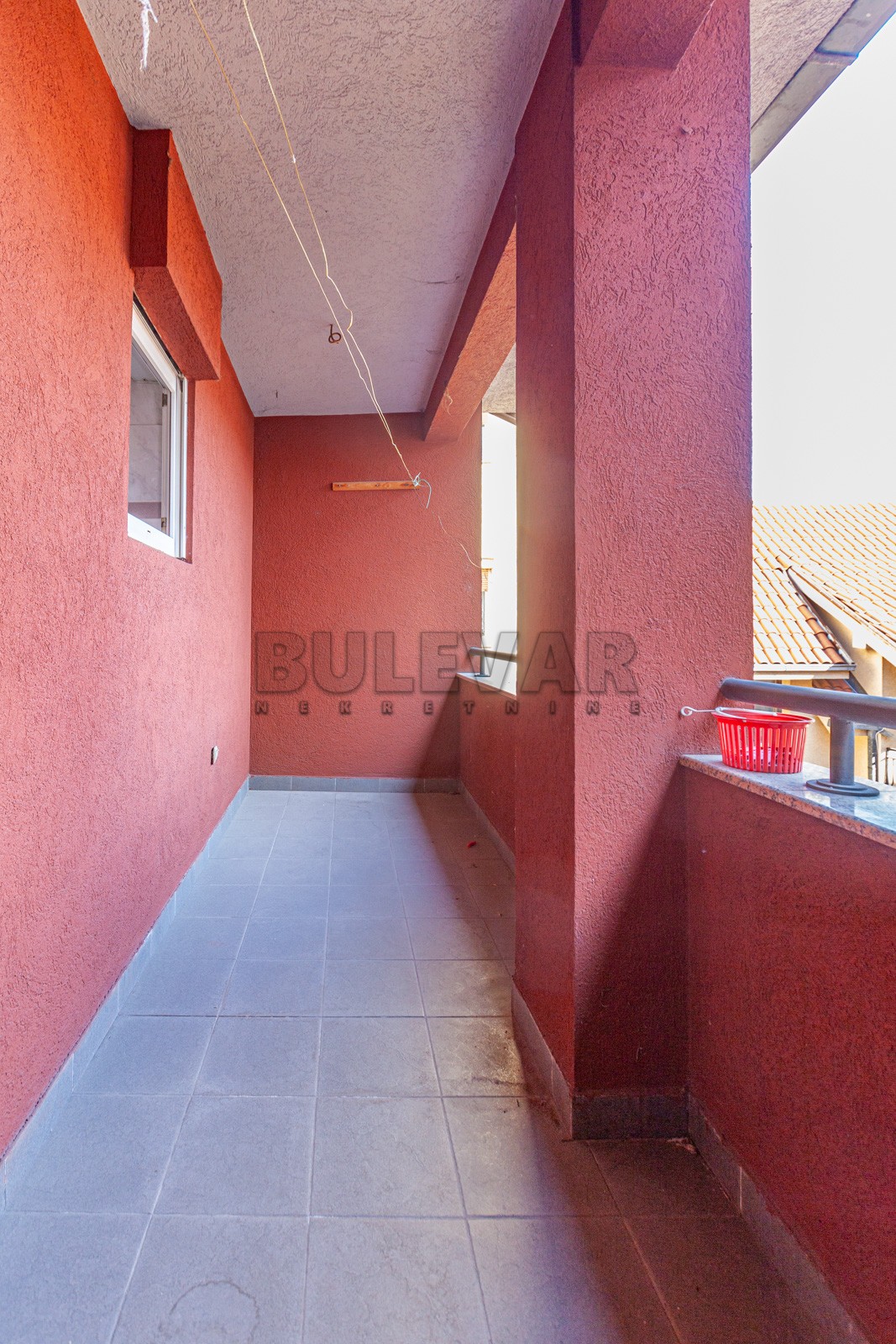 četvorosobna kuća, 300 m2, Šojka, Jug Bogdanova ID: i-05256 26