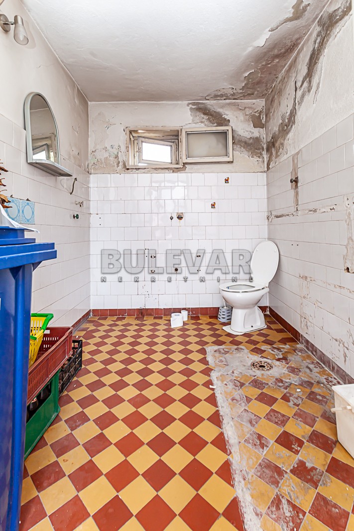 četvorosobna kuća, 310 m2, Kičevo, Kosovska ID: p-09668 13