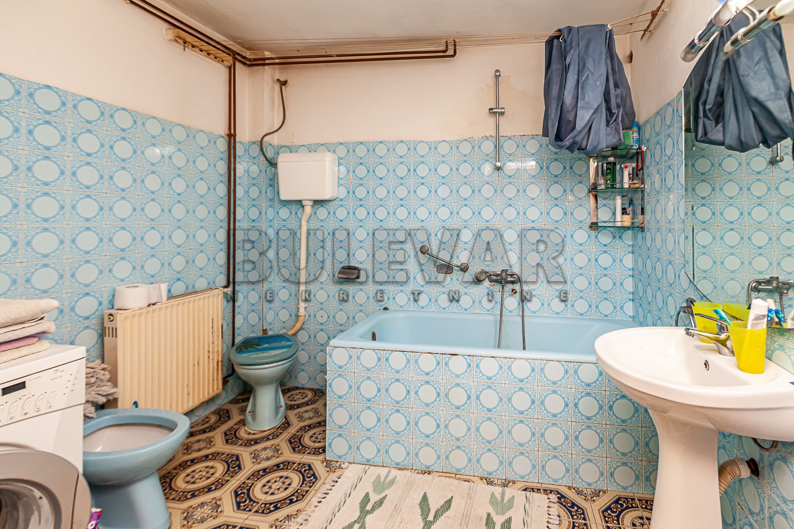 četvorosobna kuća, 310 m2, Kičevo, Kosovska ID: p-09668 21