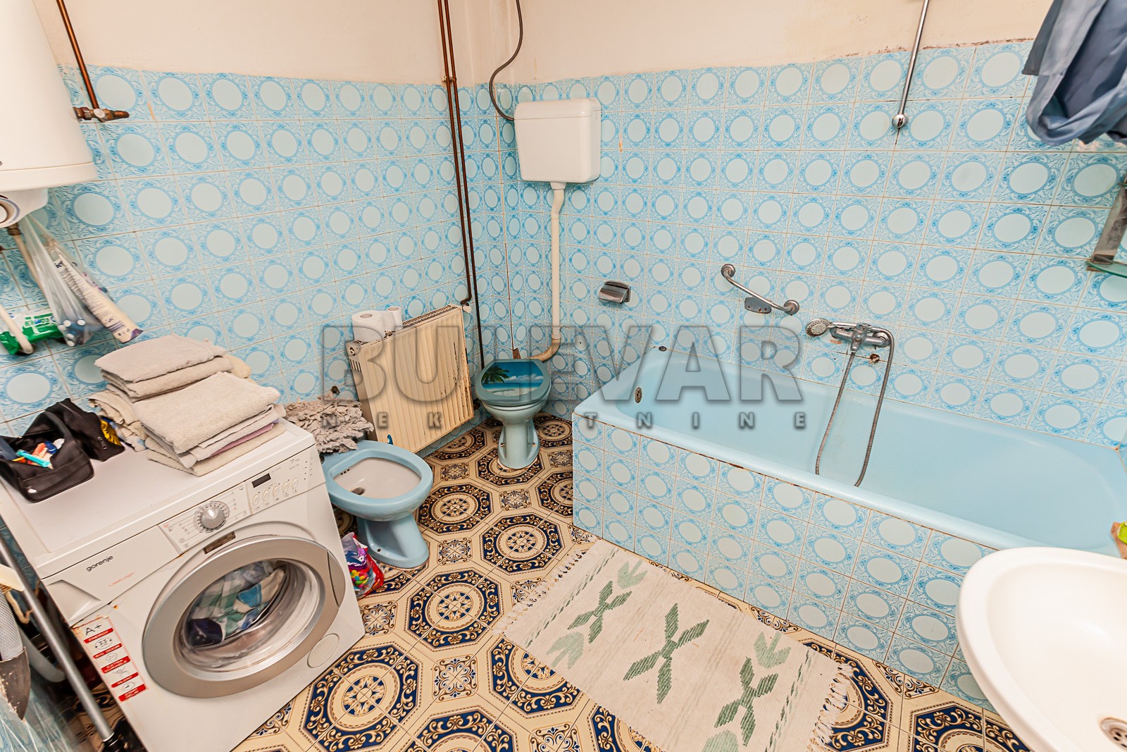 četvorosobna kuća, 310 m2, Kičevo, Kosovska ID: p-09668 22