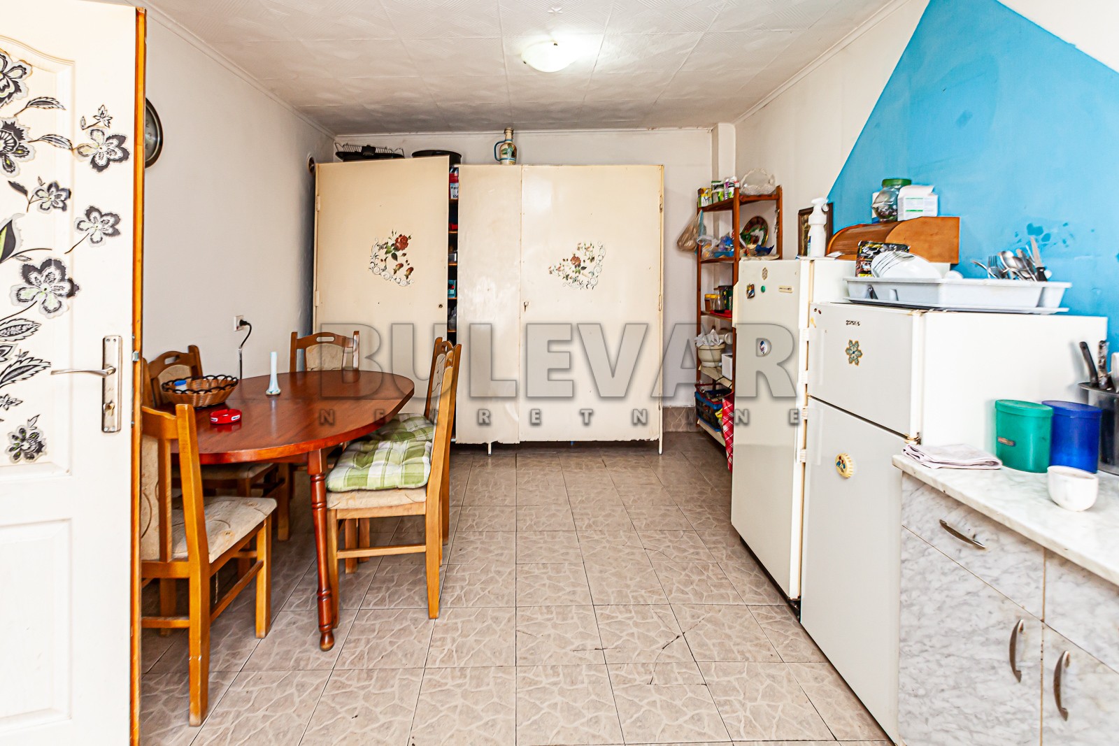 četvorosobna kuća, 310 m2, Kičevo, Kosovska ID: p-09668 25