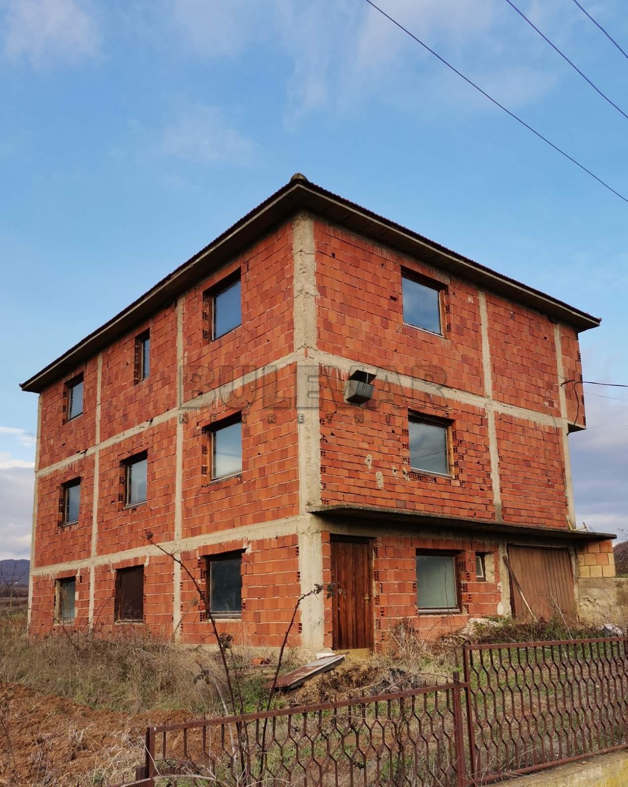 četvorosobna kuća, 315 m2, Zaplanjska toponica ID: p-08010 1