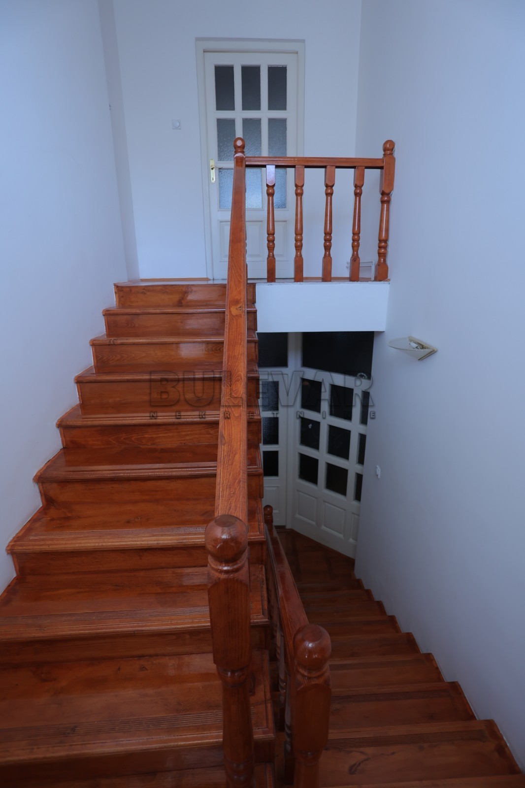 četvorosobna kuća, 332 m2, Durlan, Despota Djurdja ID: p-06868 16