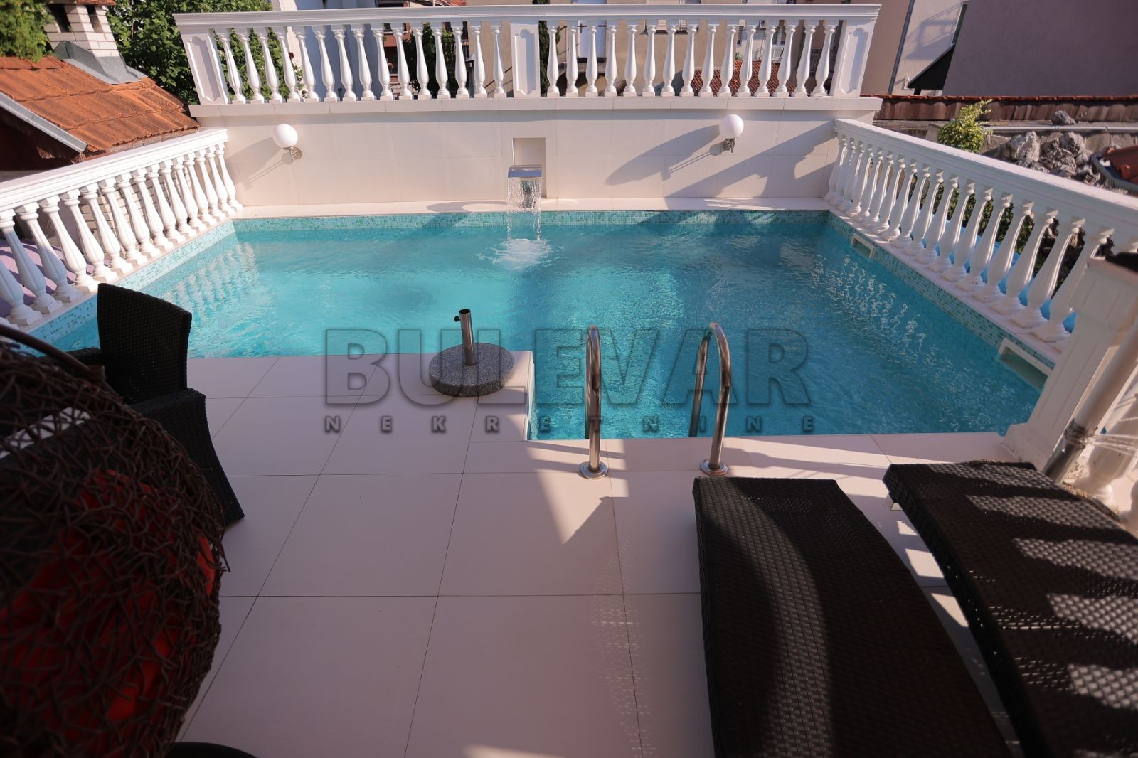 četvorosobna kuća, 332 m2, Durlan, Despota Djurdja ID: p-06868 12