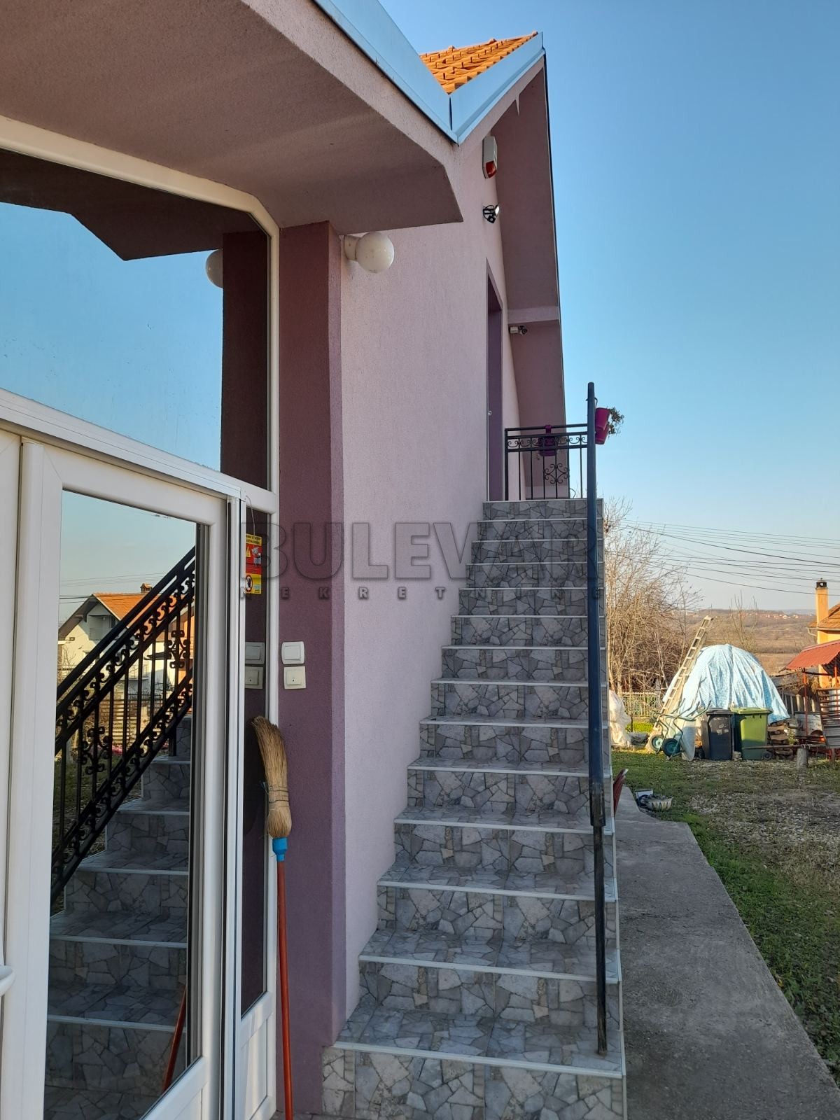 četvorosobna kuća, 350 m2, Maršić, 19. oktobra ID: p-04544 11