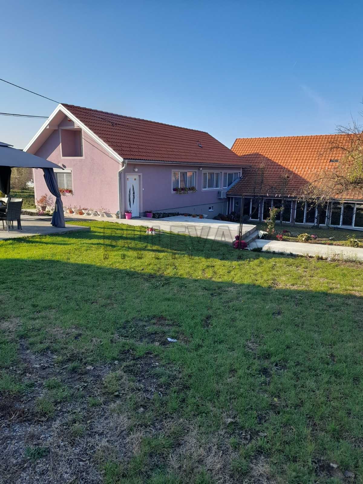 četvorosobna kuća, 350 m2, Maršić, 19. oktobra ID: p-04544 8