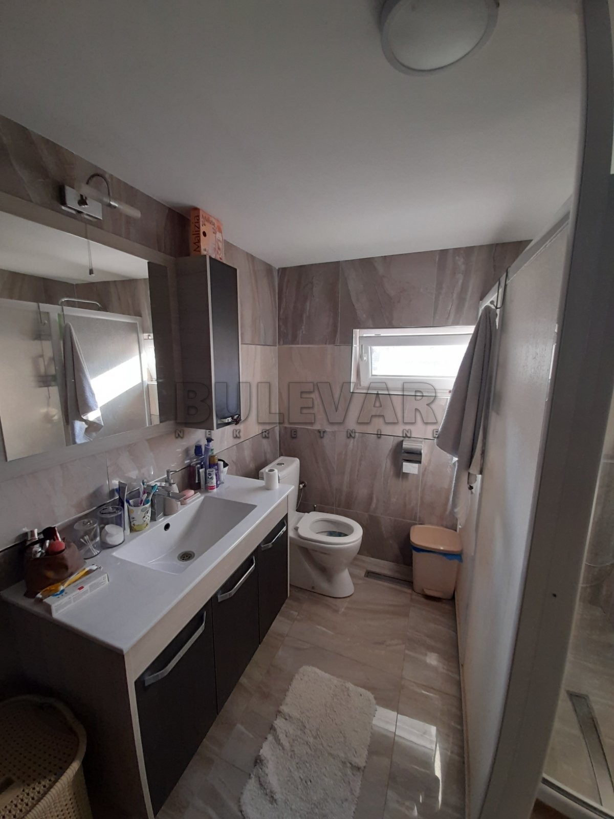 četvorosobna kuća, 350 m2, Maršić, 19. oktobra ID: p-04544 38