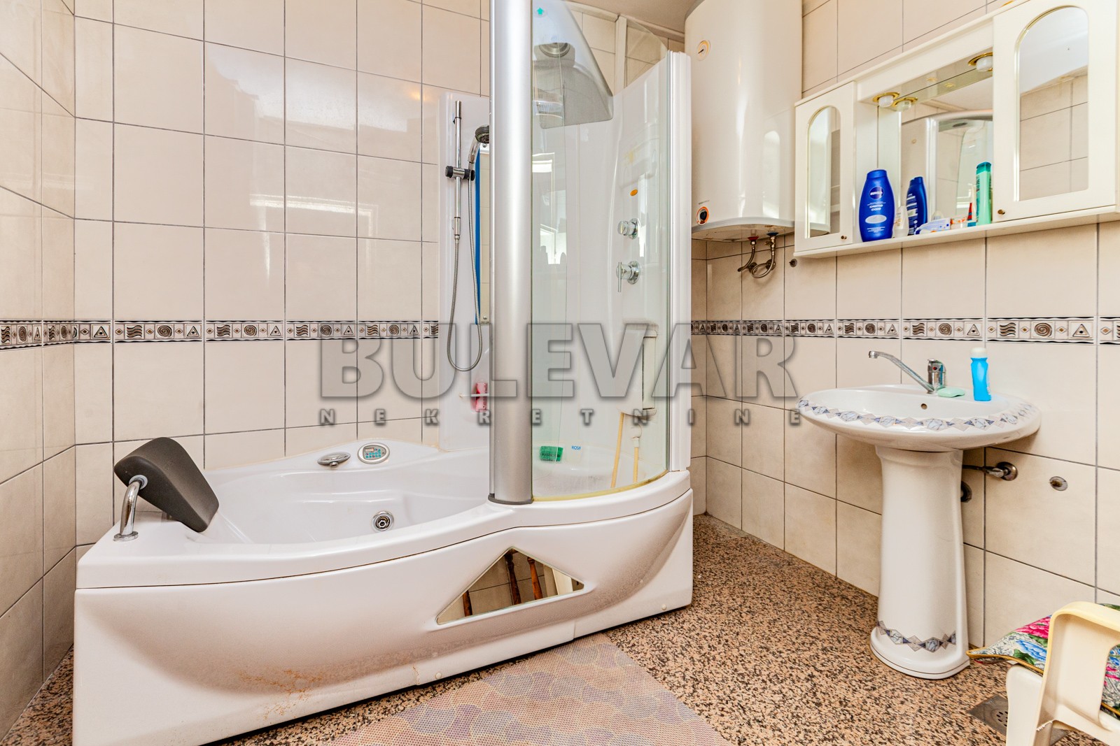 četvorosobna kuća, 350 m2, Palilula, Petra Aranđelovića ID: p-05302 11