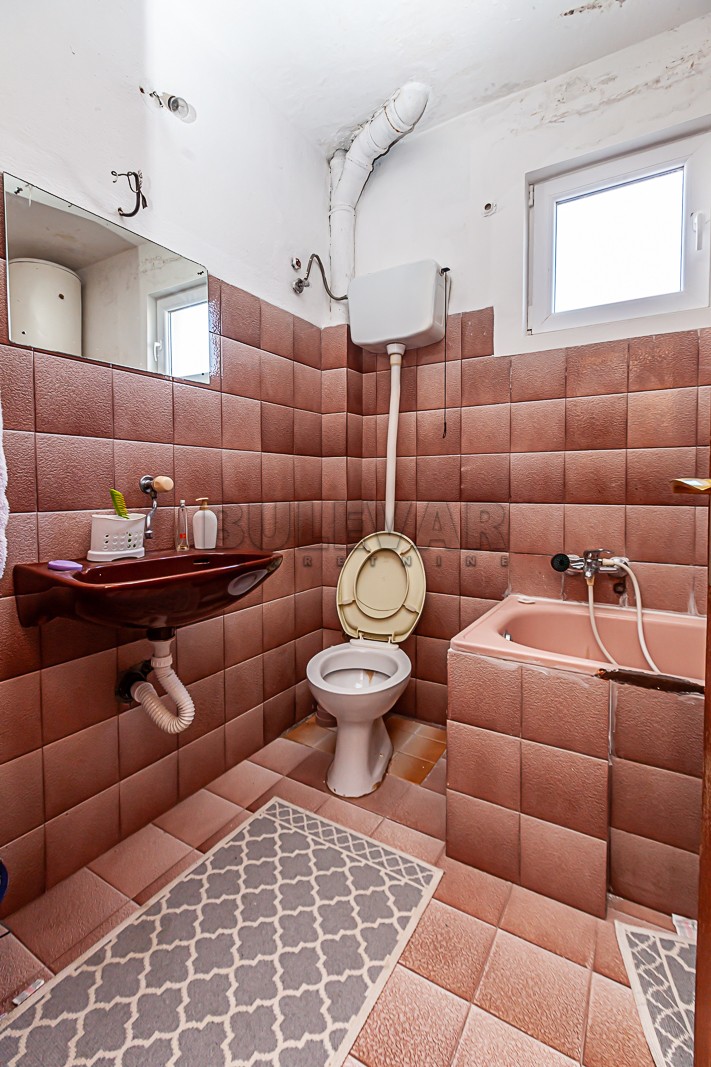 četvorosobna kuća, 360 m2, Duvanište, Jelke Radulović ID: p-010418 9