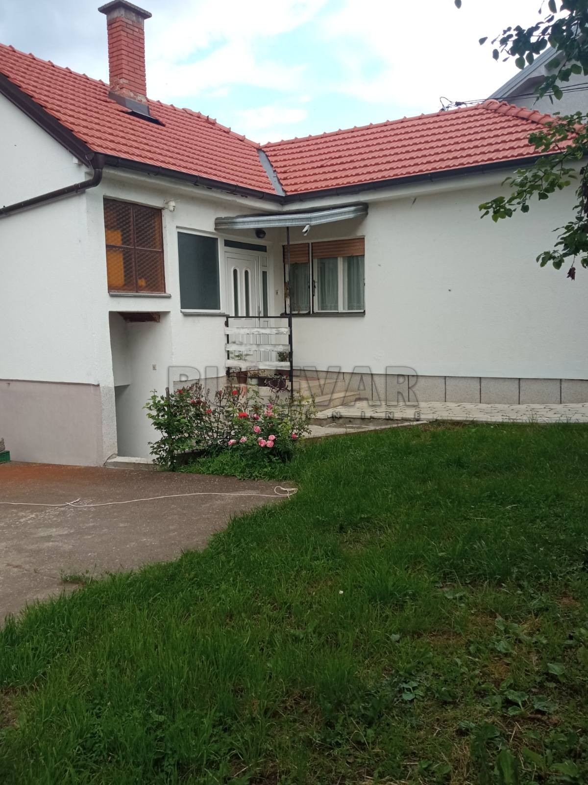 četvorosobna kuća, 405 m2, Erdeč, Mileve Šarić ID: p-08728 17
