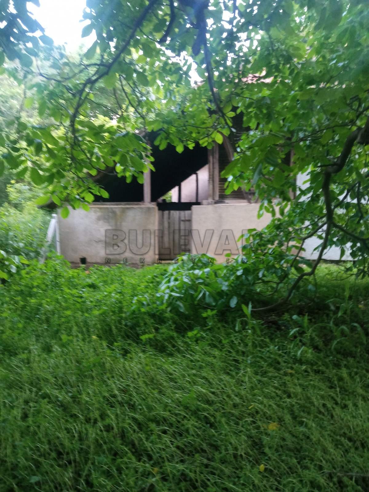 četvorosobna kuća, 405 m2, Erdeč, Mileve Šarić ID: p-08728 19